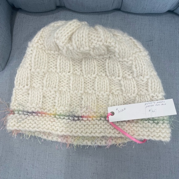 Girls Winter Hat - Picture 2 of 2
